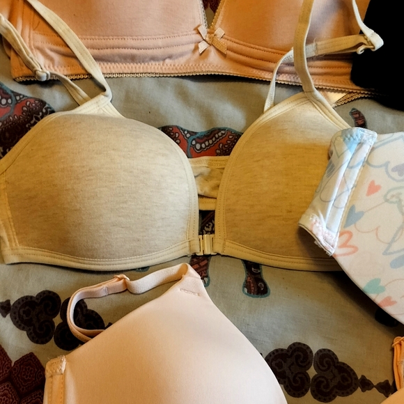 Set of 5 Training Bras for Tweens/Teens - Picture 13 of 13